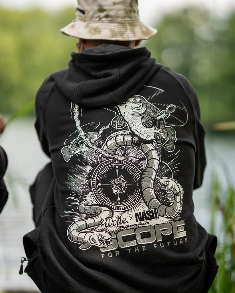 Wofte carp fishing hoodie WCXNT collaboration model 4